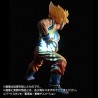 Figura Super Saiyan Son Goku Dragon Ball con Luz Bandai Banpresto