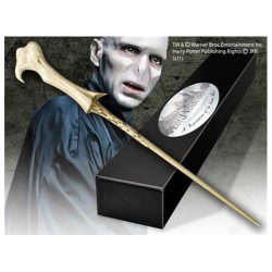 Varita Réplica Lord Voldemort 1/1 Harry Potter The Noble Collection (Caja exterior un poco deteriorada)