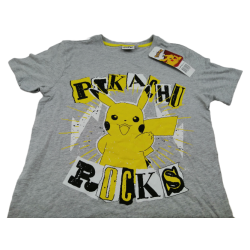 Camiseta Larga Gris Pikachu Rocks Pokemon